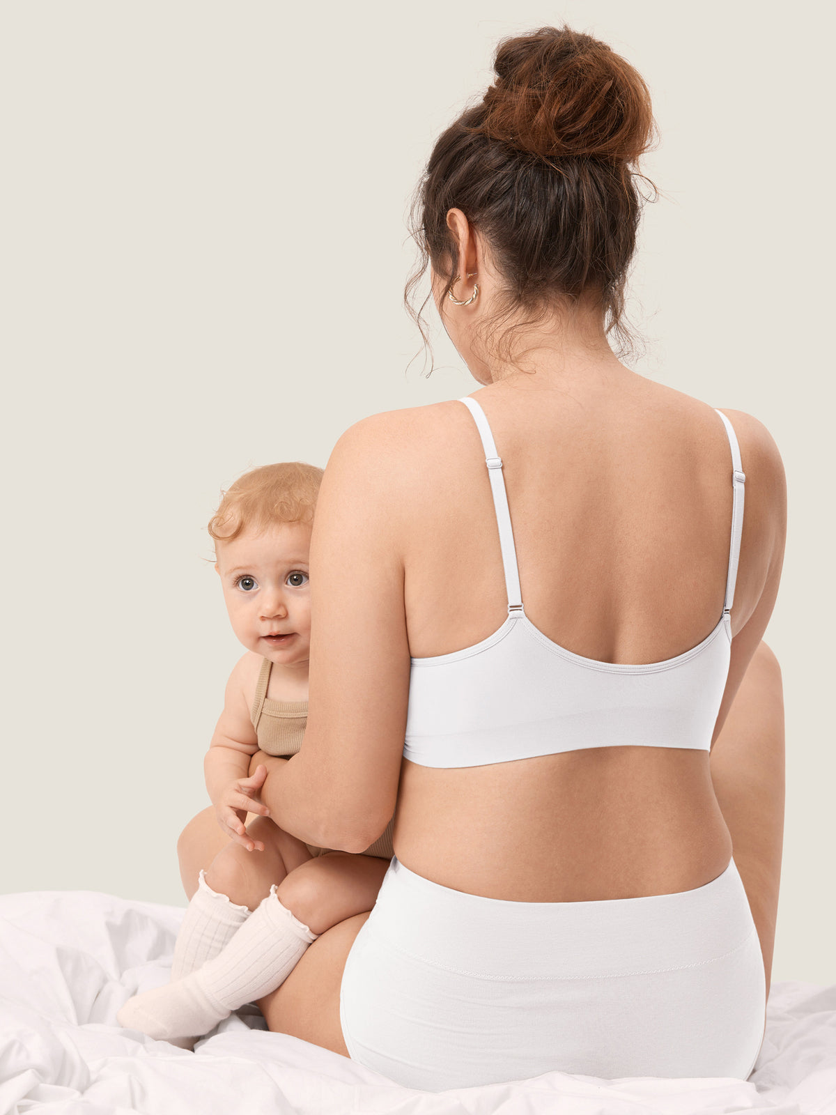 MOMANDA Women's Seamless Soft Knit Nursing Bra,TITLE_BEST SELLERS Snow White @model_info:MOM3