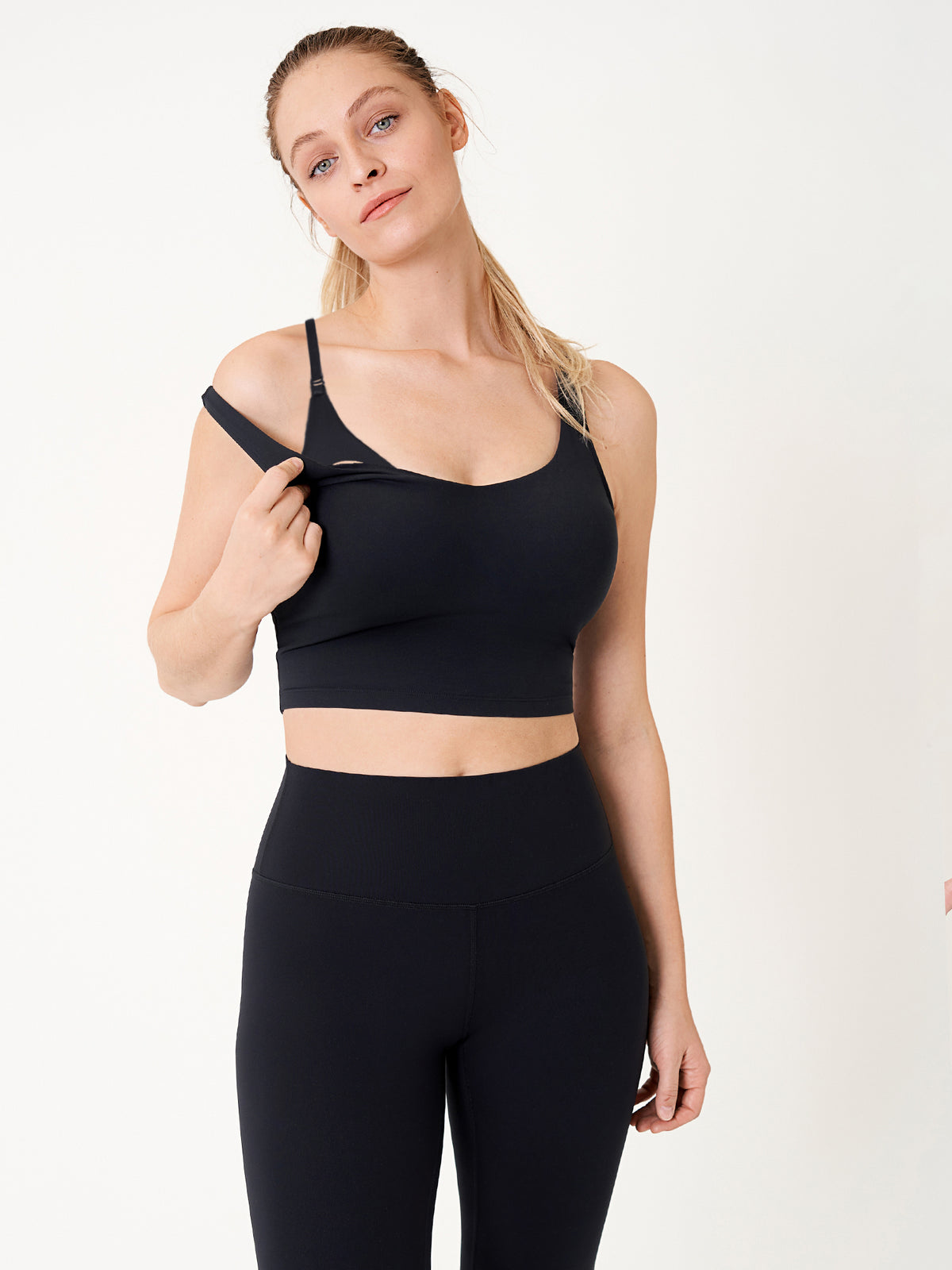 MOMANDA Women's Natrelax? Nursing Crop Tank Top - V Neck Black @model_info:MOMRS2