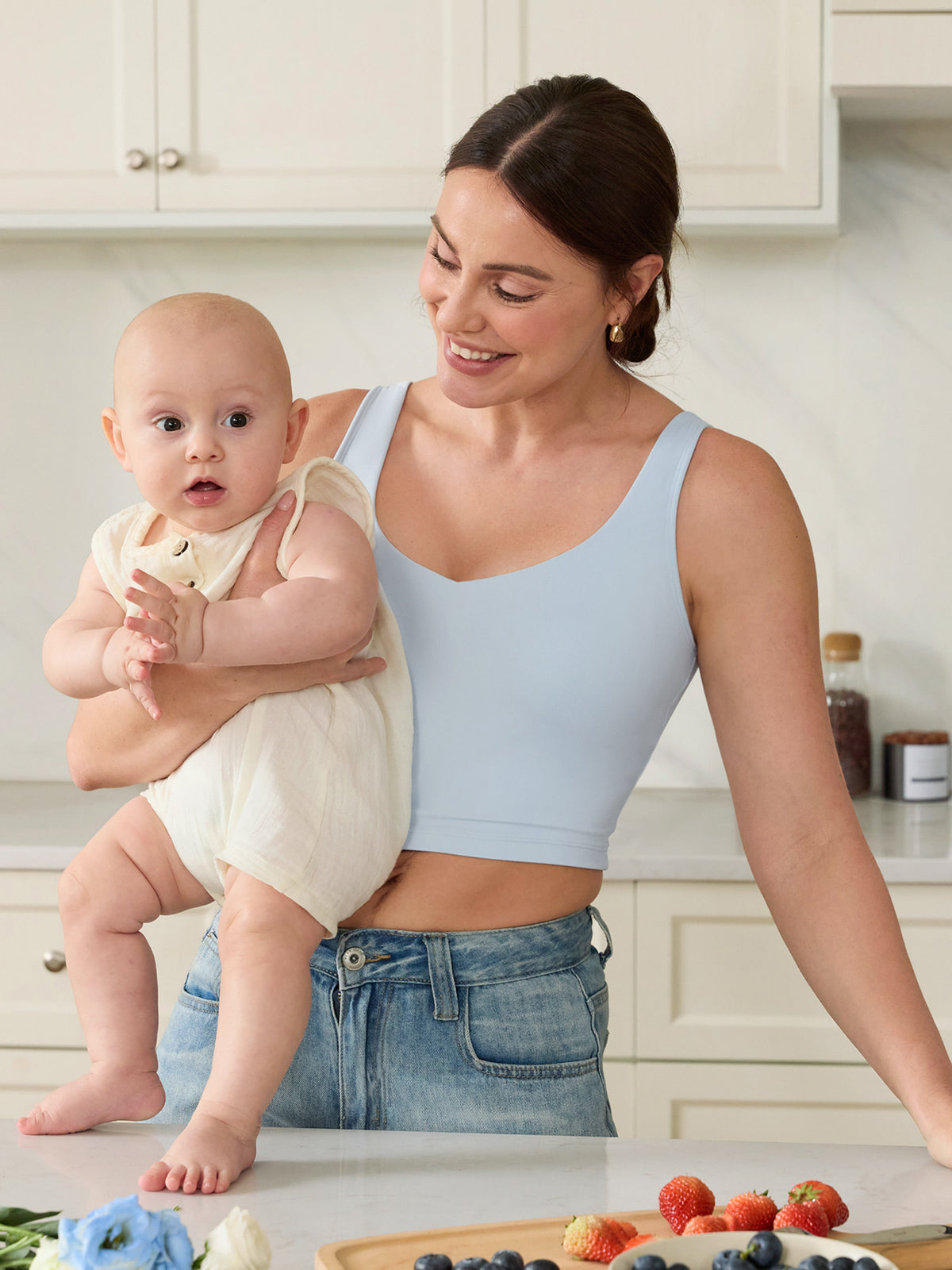 MOMANDA Women's Natrelax? Nursing Crop Tank Top - V Neck ICE @model_info:BER2