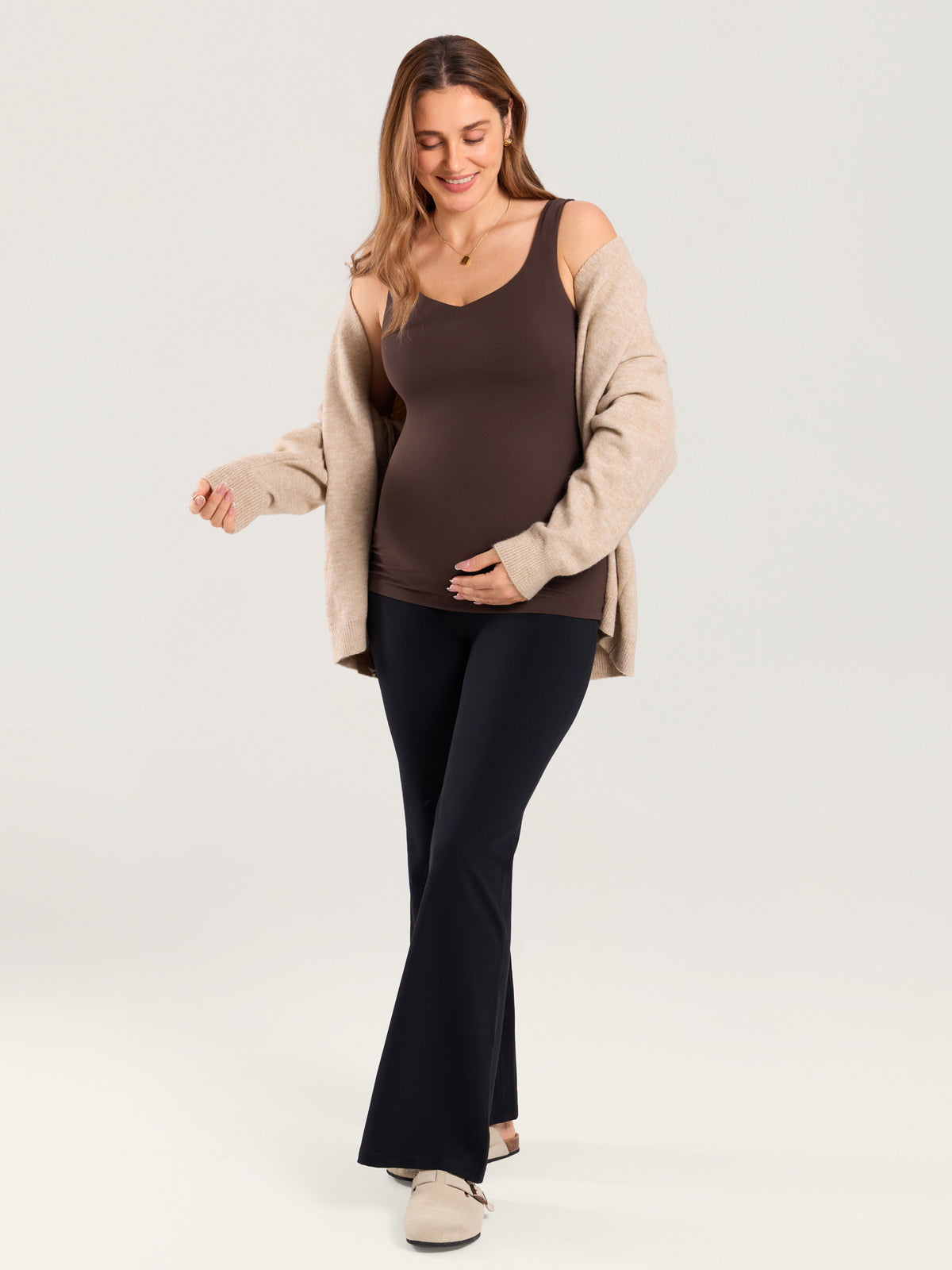 MOMANDA Naterlax? V Neck Nursing Tank Top Hot Fudge Brown @model_info:MOM4