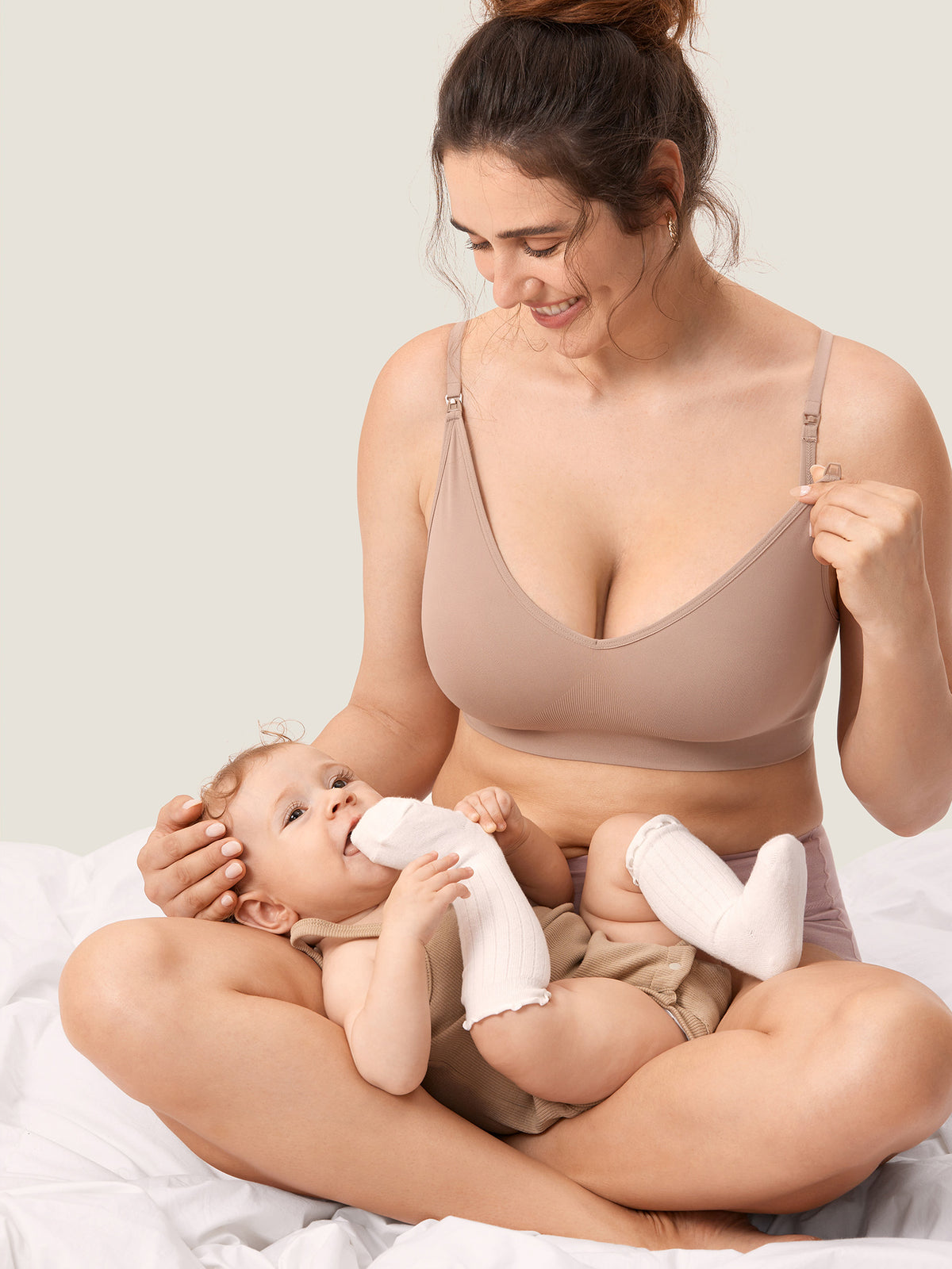 MOMANDA Women's Seamless Soft Knit Nursing Bra,TITLE_BEST SELLERS Cocoa Beige @model_info:Knit