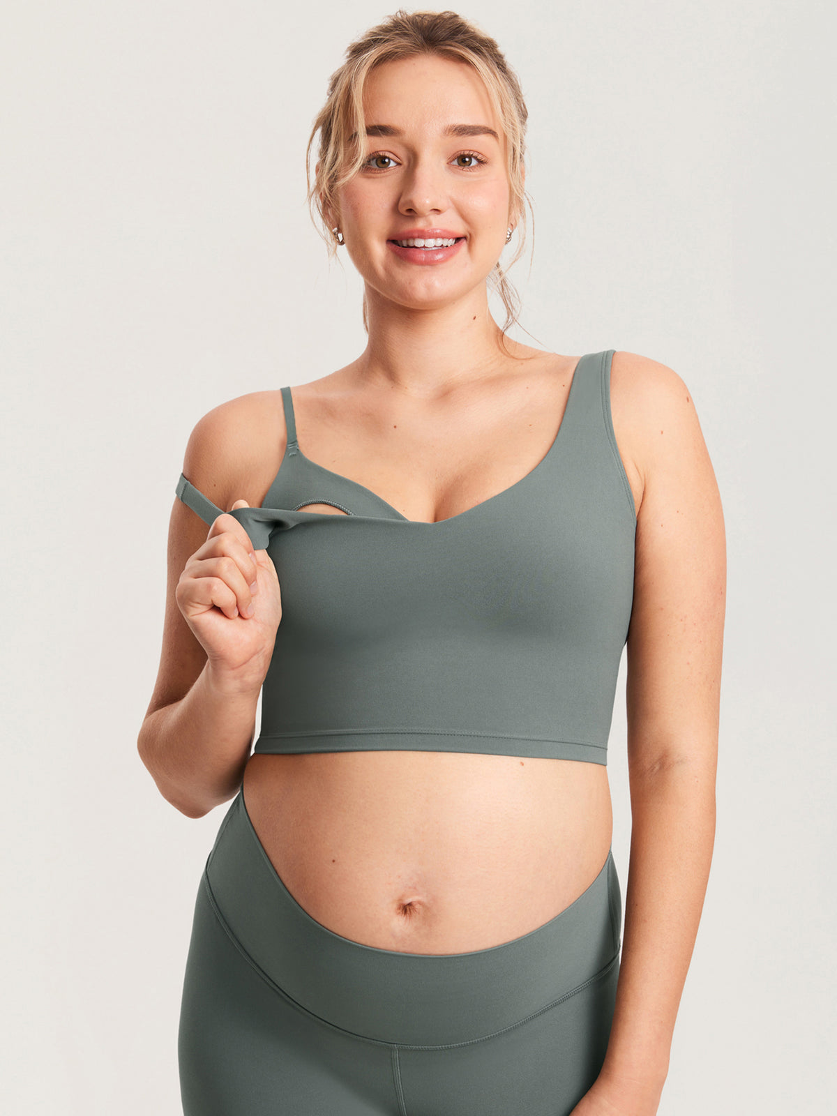 MOMANDA Women's Natrelax? Nursing Crop Tank Top - V Neck Grey Sage @model_info:MOMRS2
