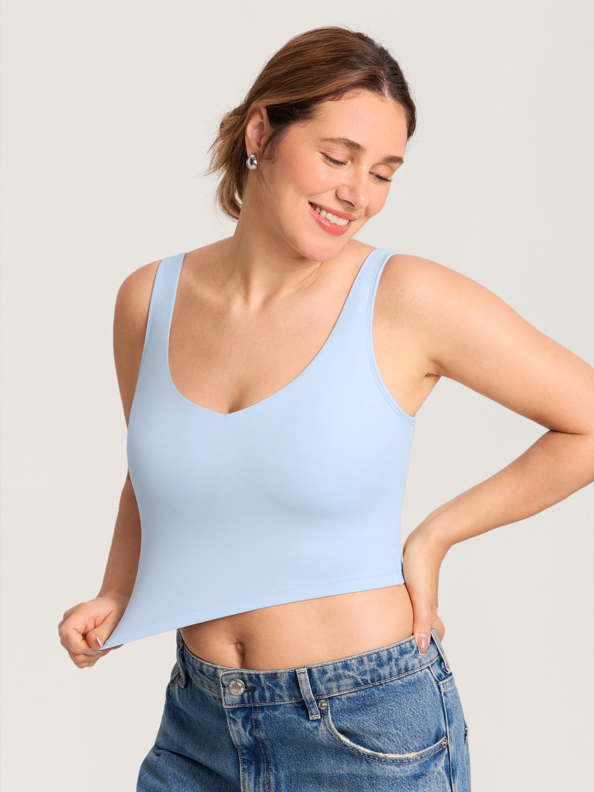 MOMANDA Women's Natrelax? Nursing Crop Tank Top - V Neck ICE @model_info:MOM3