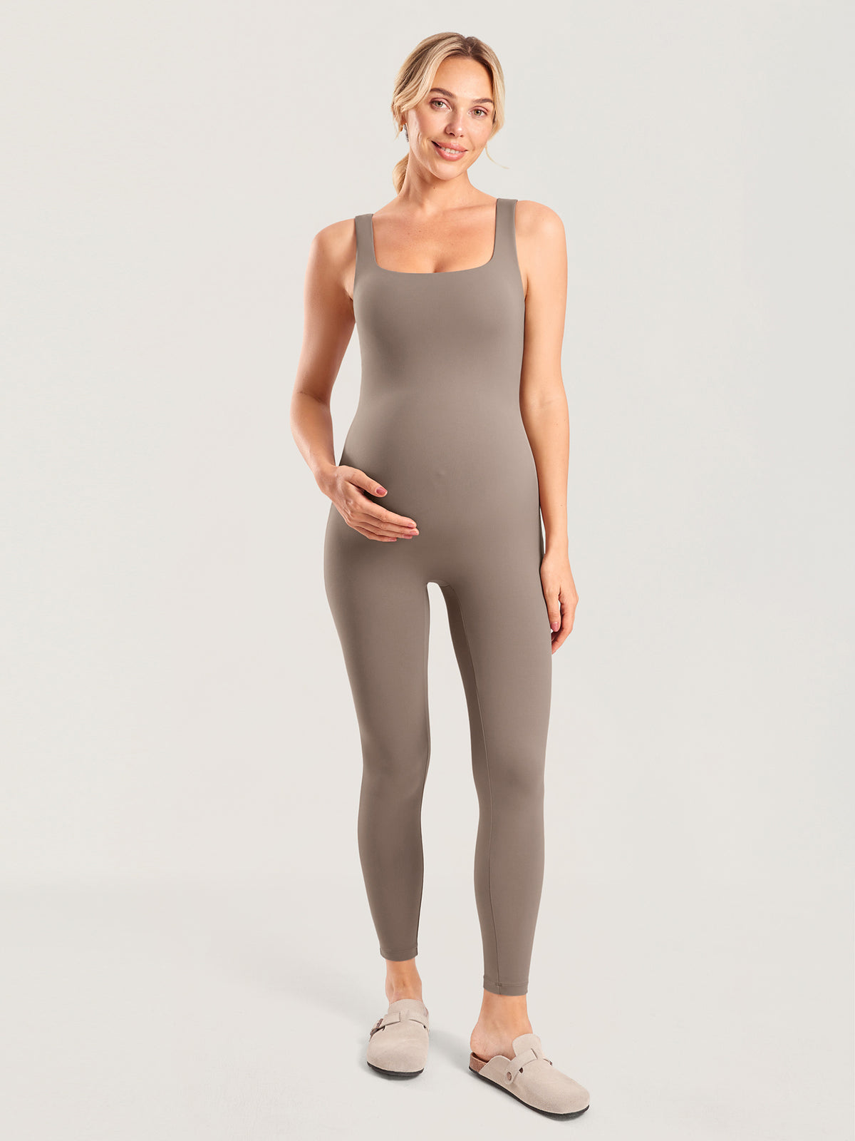 MOMANDA Women's Natrelax? Maternity Jumpsuit Khaki Taupe @model_info:MOM2