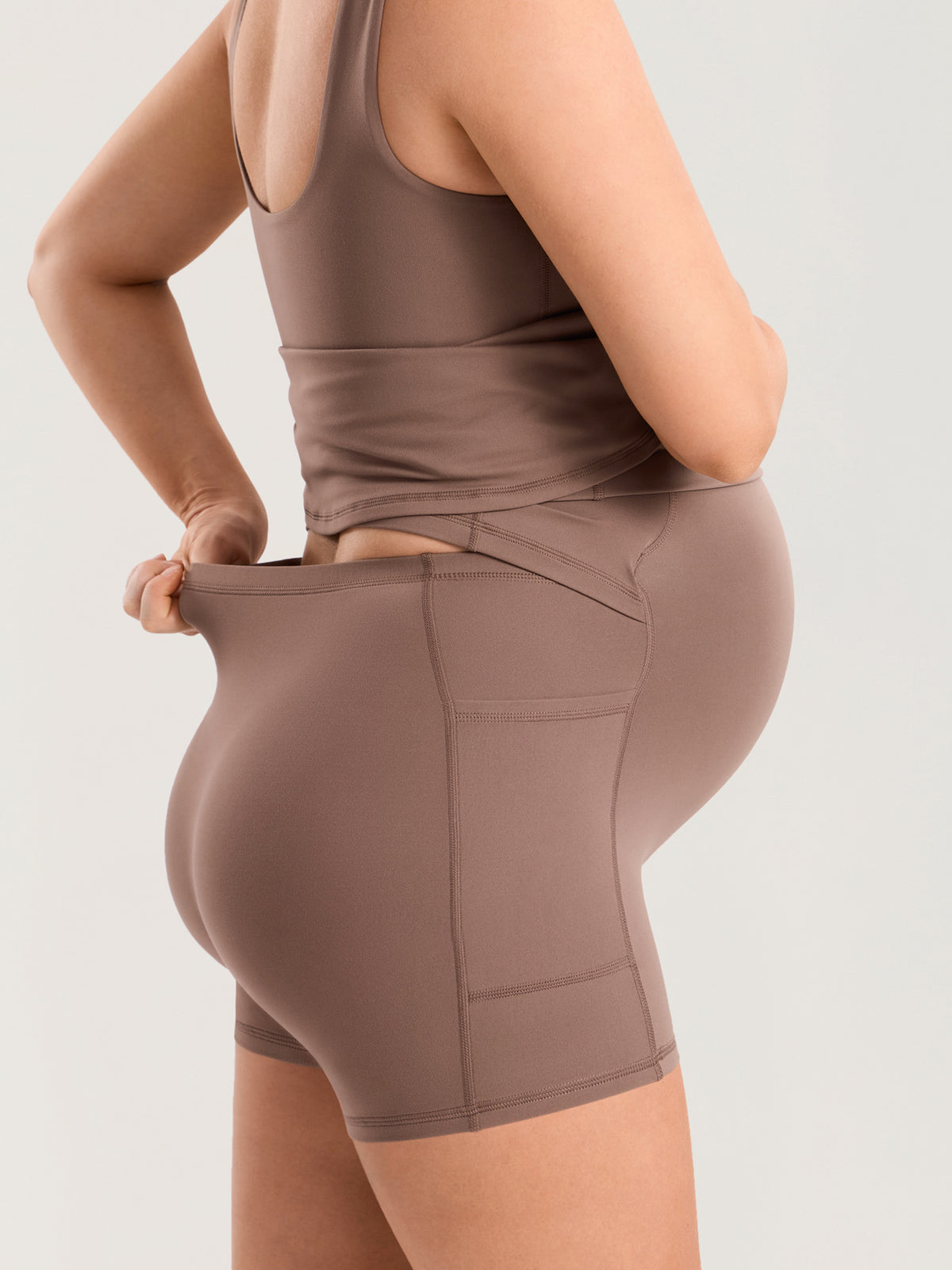 MOMANDA Women's Natrelax? Maternity Mini Dress - Easy Peezy Brown Purple @model_info:MOM5