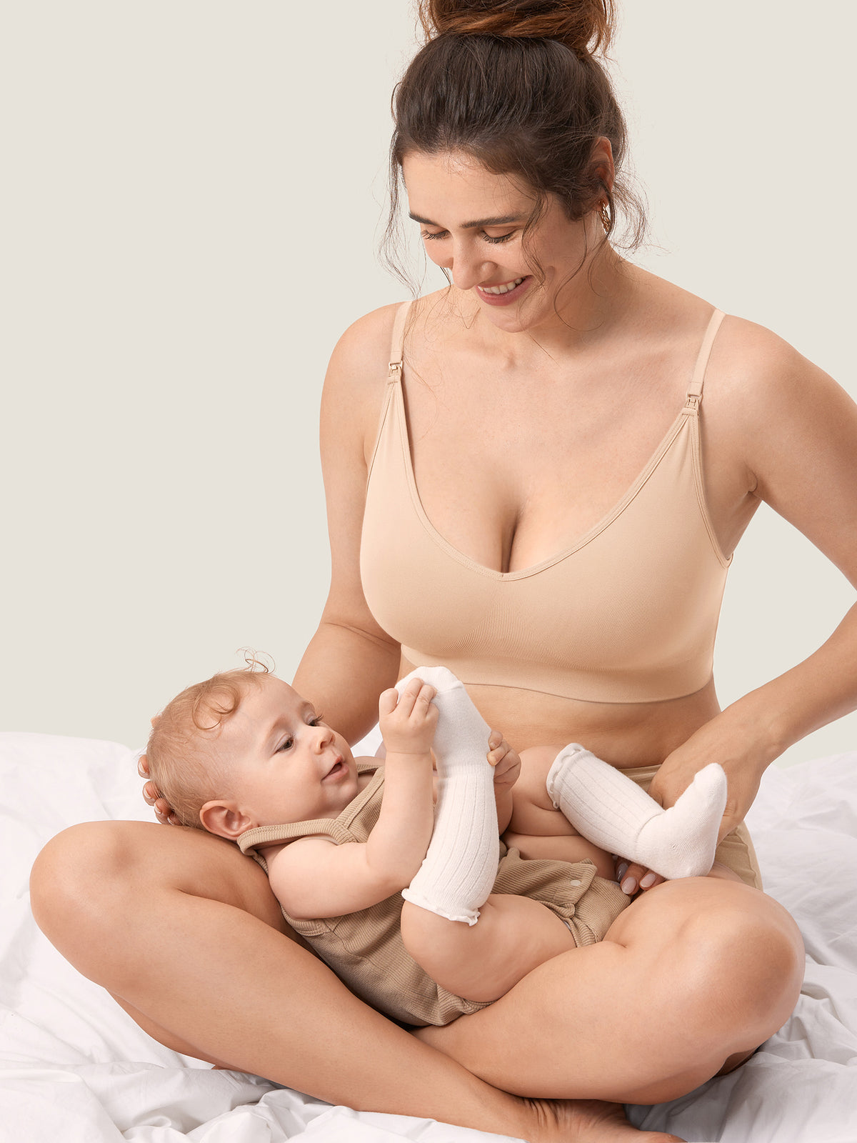 MOMANDA Women's Seamless Soft Knit Nursing Bra,TITLE_BEST SELLERS Beige @model_info:Knit